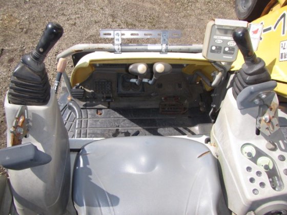 2012 Yanmar B3 6A