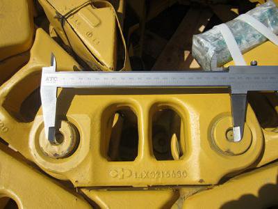 小松原装 D65EX 专用，一套 2 件