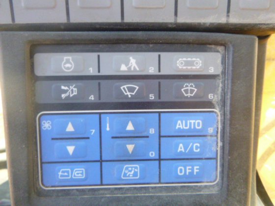 2011 KOMATSU PC128US 8