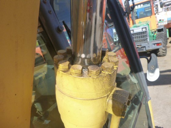 2011 KOMATSU PC128US 8