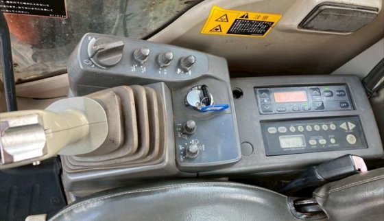 2011 日立 ZX75US 3