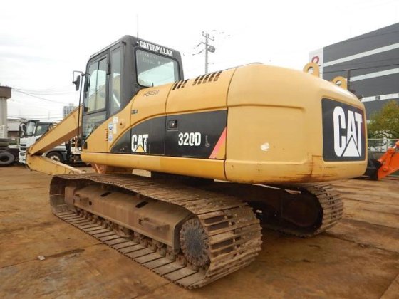 2008 CAT 320DL