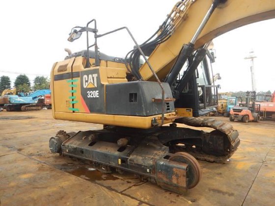 2016 CAT 320ERR