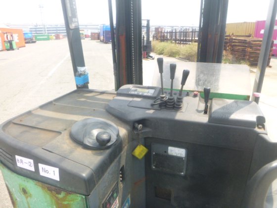 2015 年 TOYOTA 7FBR15