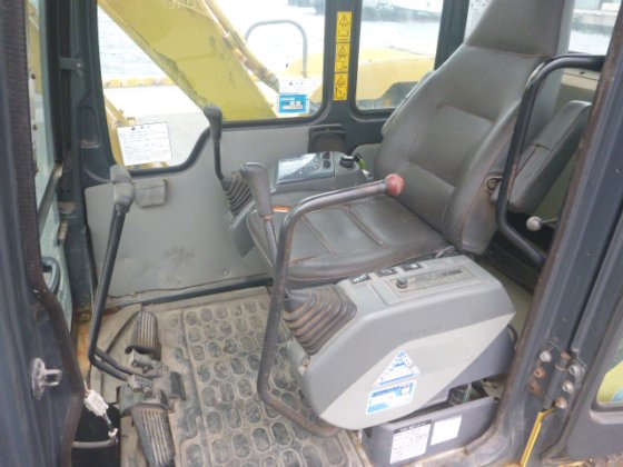 2003 KOMATSU PC60 7C