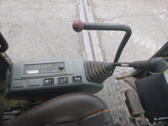 2003 KOMATSU PC60 7C