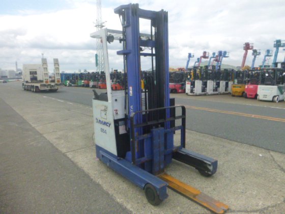 2011 年 TOYOTA 7FBR18