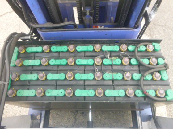 2011 年 TOYOTA 7FBR18