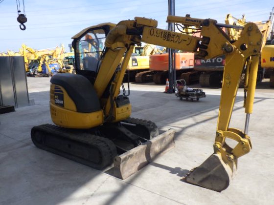 2011 KOMATSU PC30UU 5