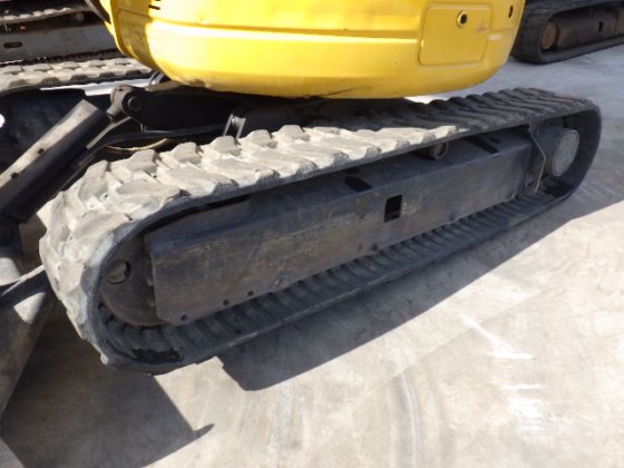 2011 KOMATSU PC30UU 5