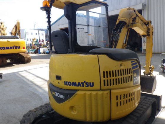 2011 KOMATSU PC30UU 5