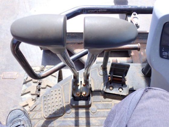 2013 凯特彼勒 040SR