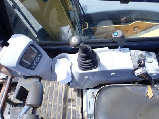 2013 凯特彼勒 040SR