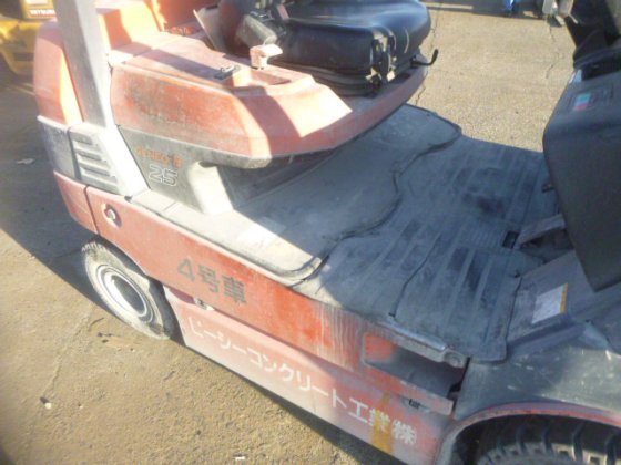 2014 年 TOYOTA 7FB25