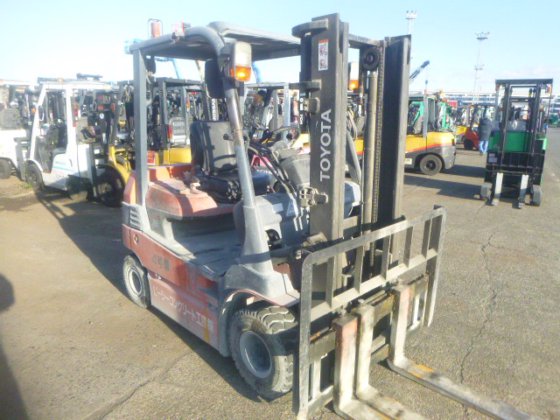 2014 年 TOYOTA 7FB25