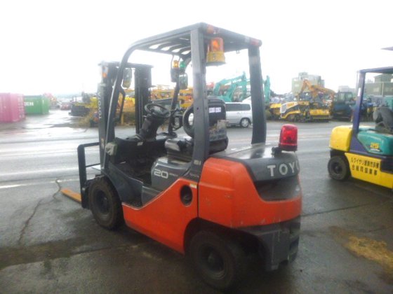 2018款丰田02 8FD20