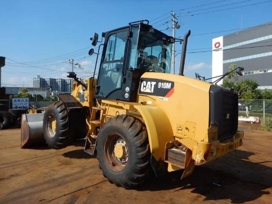 2018年CAT 910M