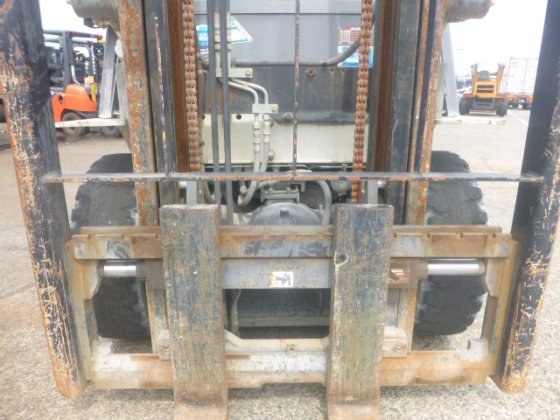 2016 UNICARRIERS FD25T5