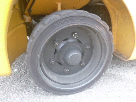 2005 小松 FD30NT 16