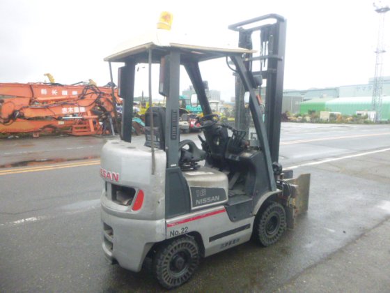 2010 NISSAN AP1F1A16J