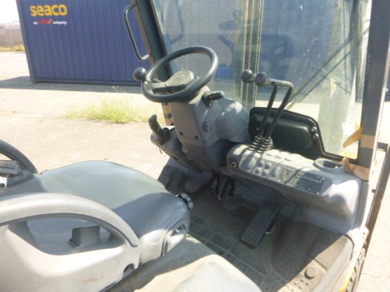 2013 小松 FG15T 21