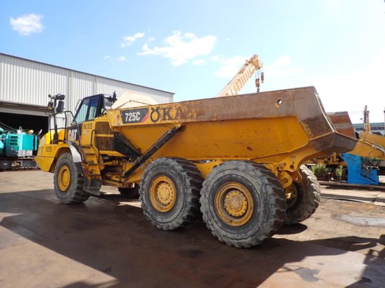 2015 CAT 725C