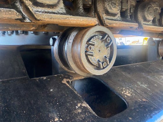 2004 CAT 330CL