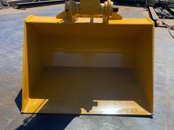 2004 CAT 330CL