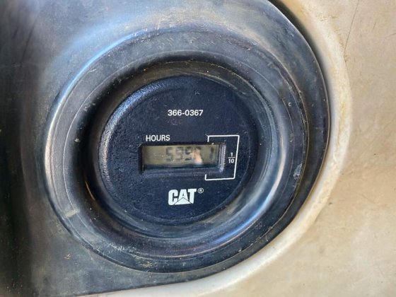 2004 CAT 330CL