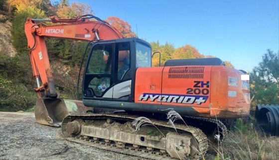 2013日立ZH200 A
