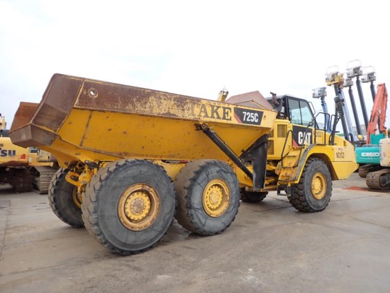 2014 CAT 725C
