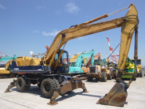 1995 KOMATSU PW200 1