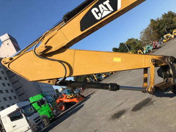 2013年卡特彼勒320D E型