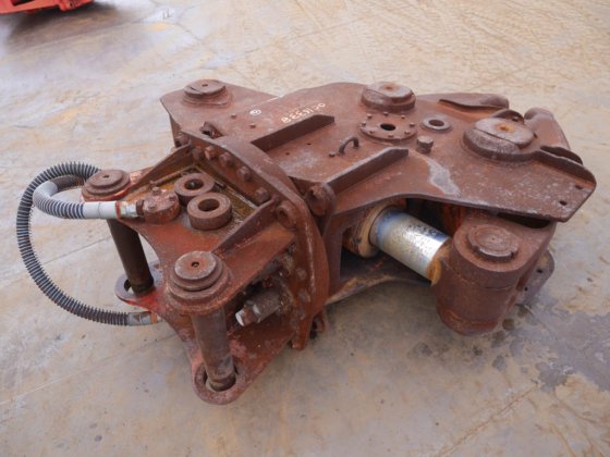 NPK 大型切割机 07m3