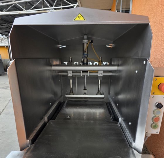 マグリット ユニカット 555