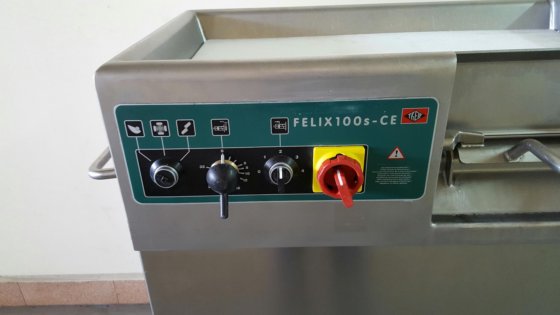 特莱夫菲利克斯 100 S CE