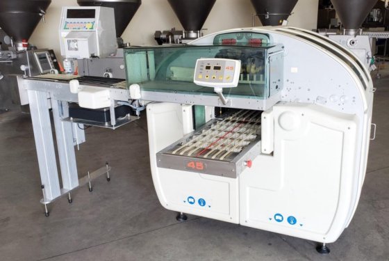 瓦尔迪萨自动车 45