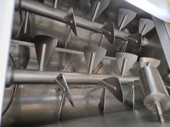 アルコ アンプ 1600