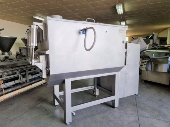 アルコ アンプ 1600