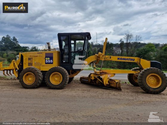 2009 Komatsu GD555-3