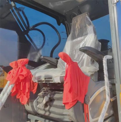 现代轮式二手挖掘机 21 吨 210W 挖掘机