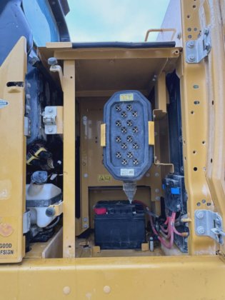 20 トン 5700 mm バルク貨物、コンテナ、フレーム使用のキャタピラー掘削機