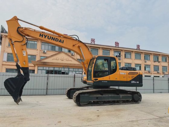 原装 22 吨现代 210 220