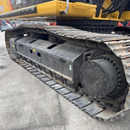 卡特彼勒 Cat336D2 挖掘机出售 来自日本的卡特彼勒二手小型挖掘机