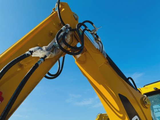 新鲜到货！高价值卡特彼勒 420f2 挖掘装载机出售 状态良好的挖掘装载机