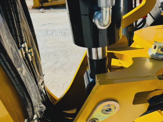 新鲜到货！高价值卡特彼勒 420f2 挖掘装载机出售 状态良好的挖掘装载机