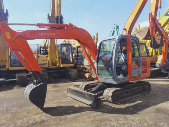 质量上乘、结构紧凑、动力强劲的 Zx60 挖掘机在上海销售，适用于各种作业现场