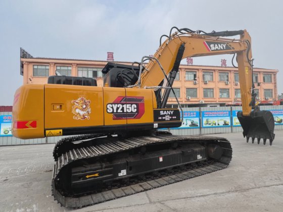 高品質の中古クローラー掘削機 サニーSY 215c 中古掘削機 サニーSY