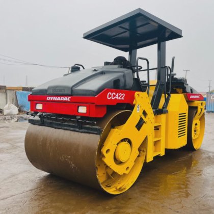 Dynapac Cc422 二手推车，工作小时数低 Dynapac Cc422