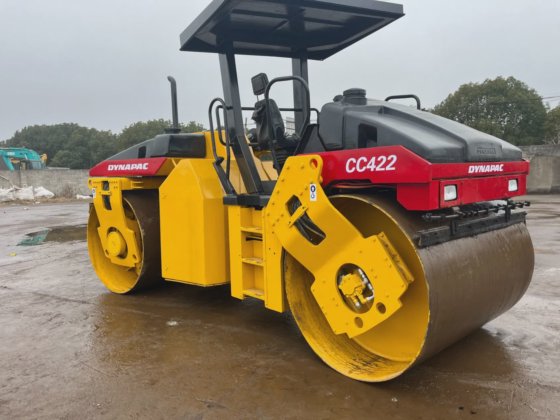 用于沥青路面的压路机 Dynapac Cc422（双钢轮压路机），状况良好